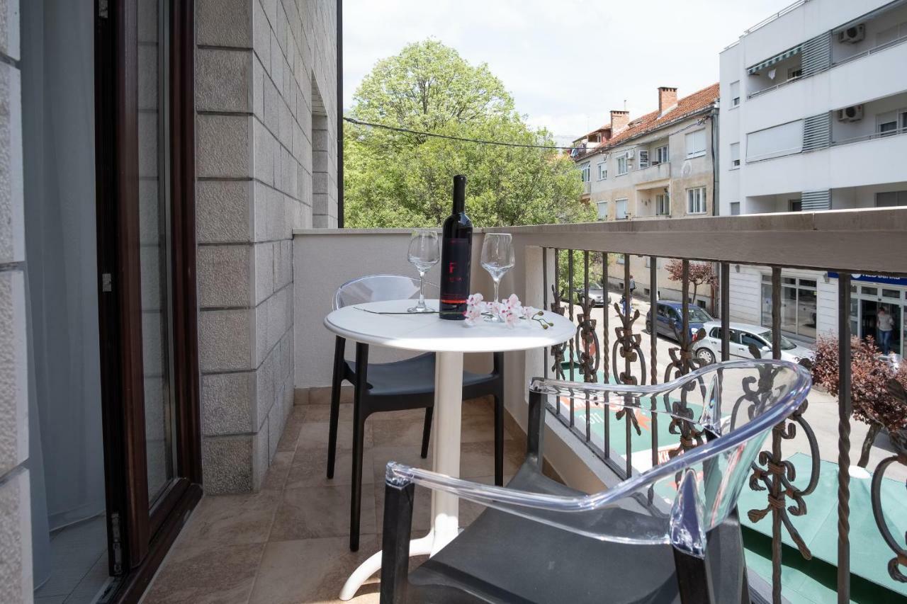 Apartmani Vila Kosa 特雷比涅 外观 照片