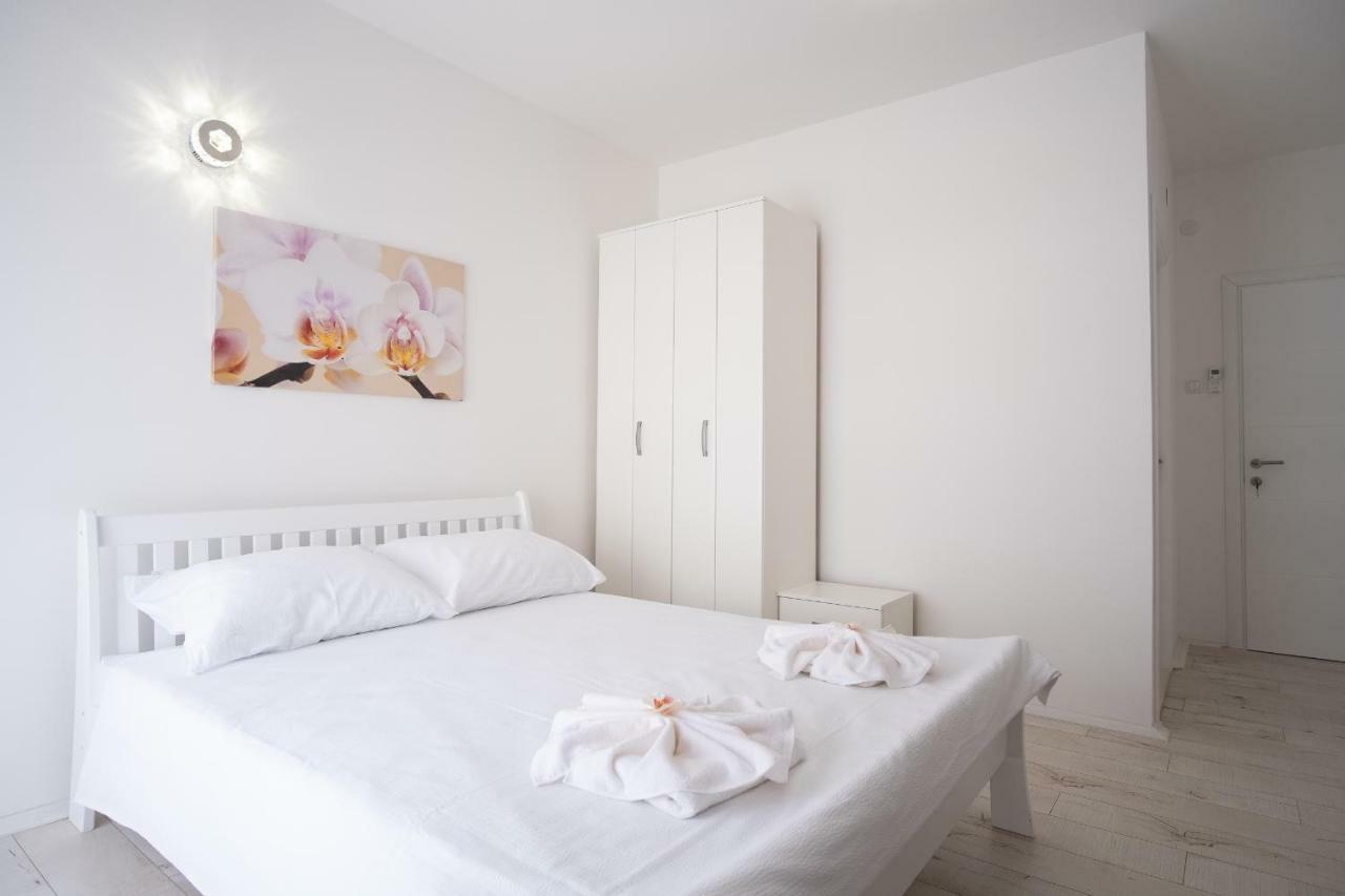 Apartmani Vila Kosa 特雷比涅 外观 照片
